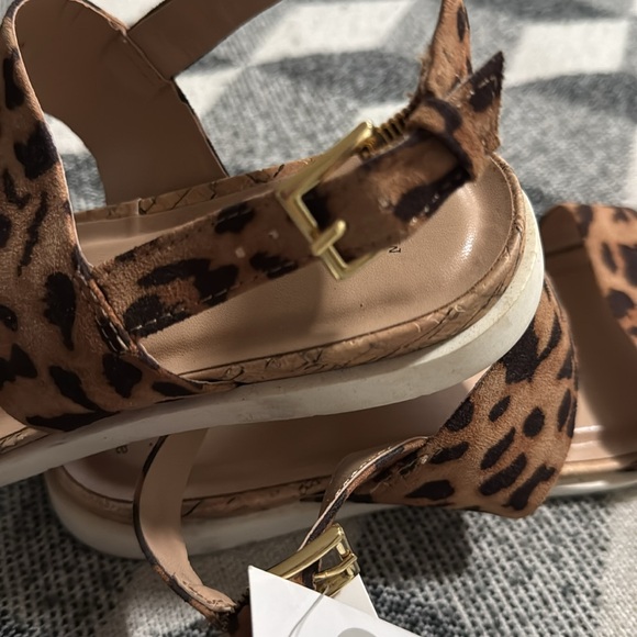 Sandals - Picture 5 of 5